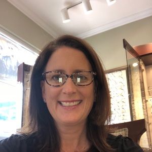 Meet your Posher, Michele